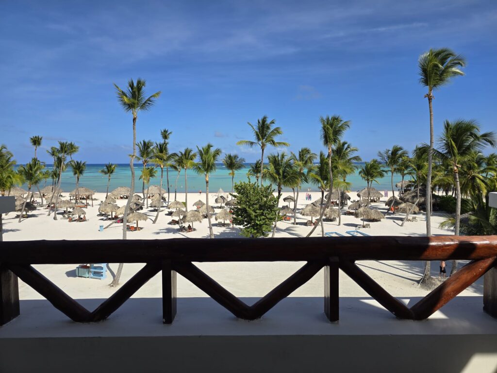 If you're looking for an adults-only, all-inclusive resort for a destination wedding with an AMAZING beach, look no further than Secrets Cap Cana!