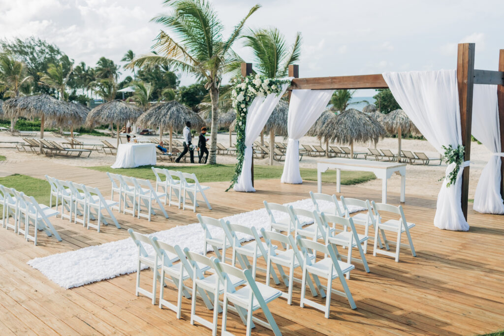 I'm obsessed with this no-sand venue for destination weddings