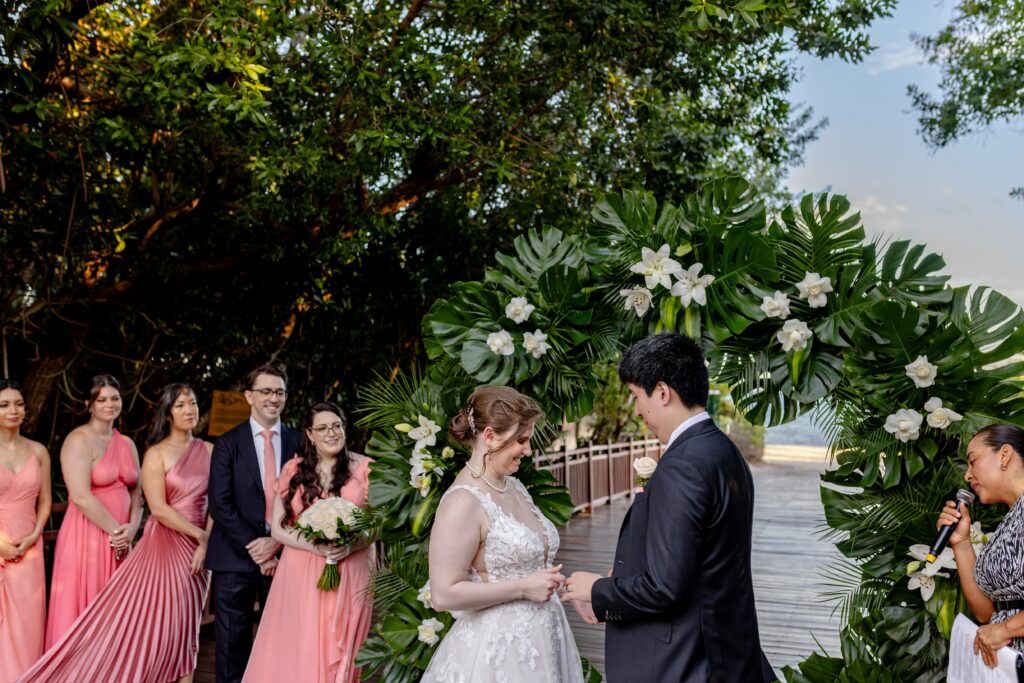 exchanging the vows at paradisus playa del carmen