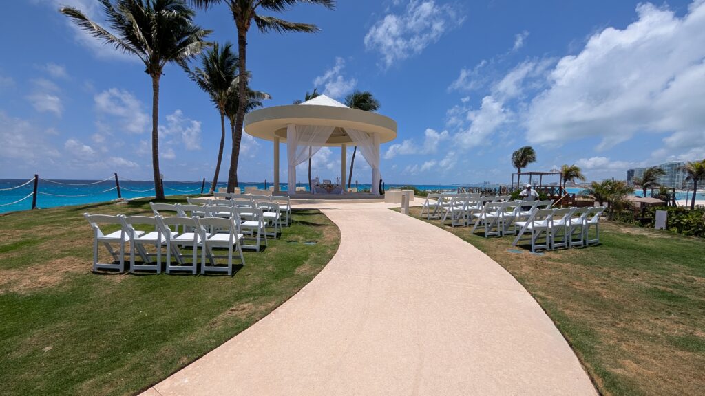 Cliff Gazebo at Hyatt Ziva Cancun