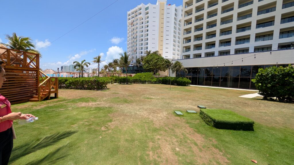 Turquoize Lawn venue at Hyatt Ziva Cancun