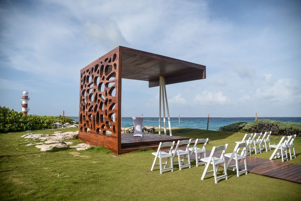 lighthouse gazebo at Hyatt Ziva Cancun is perfect for destination weddings!