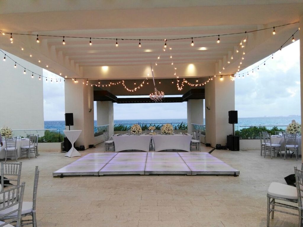 The Sky Terrace is one of the premium locations for the wedding packages at Hyatt Ziva Cancun